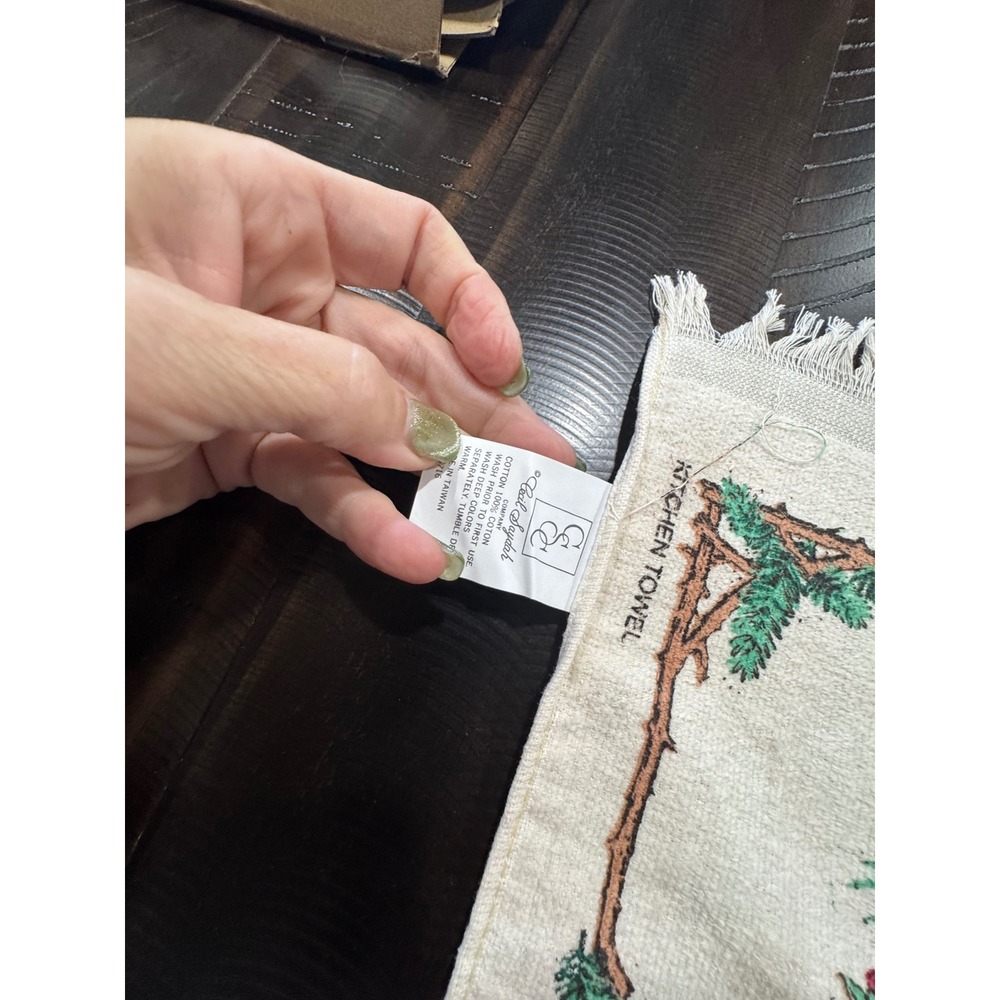 Vintage Cecil Saydah Christmas Kitchen Towels Set of 4 Cotton Holiday Decor - Picture 2 of 9